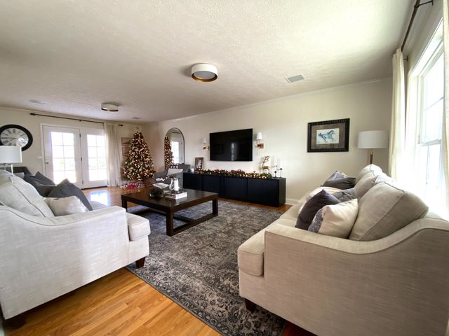 770 Ferguson Hill Rd, Lafayette, TN 37083