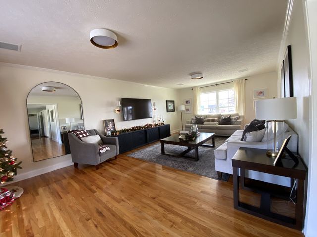 770 Ferguson Hill Rd, Lafayette, TN 37083