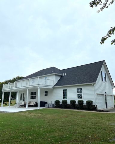 770 Ferguson Hill Rd, Lafayette, TN 37083