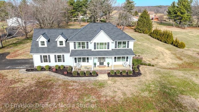 770 Ferguson Hill Rd, Lafayette, TN 37083