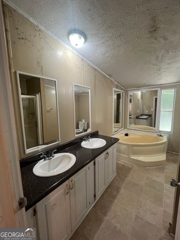 627 Sanders Road, Hull, GA 30646