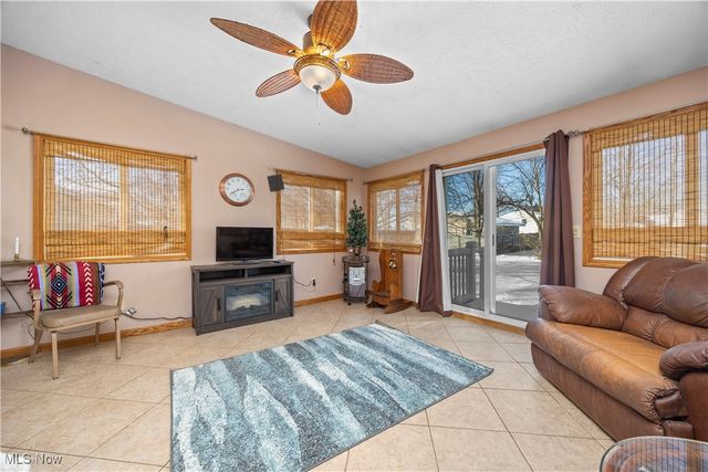 35894 Laurel Circle, North Ridgeville, OH 44039