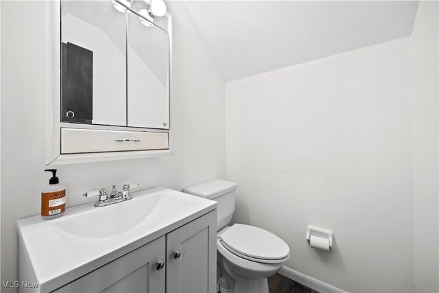 35894 Laurel Circle, North Ridgeville, OH 44039