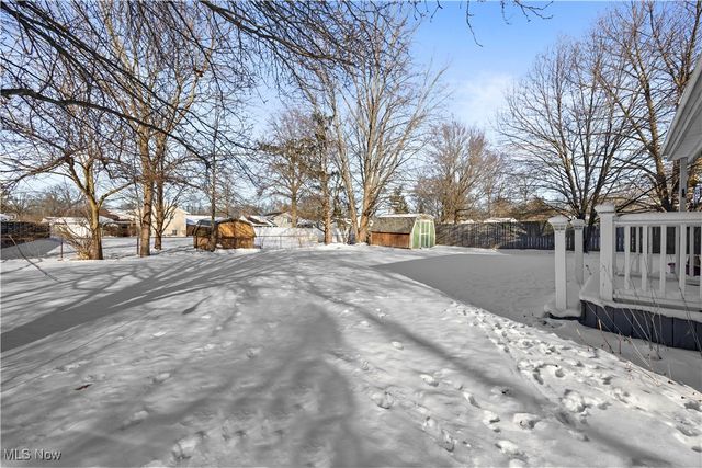 35894 Laurel Circle, North Ridgeville, OH 44039