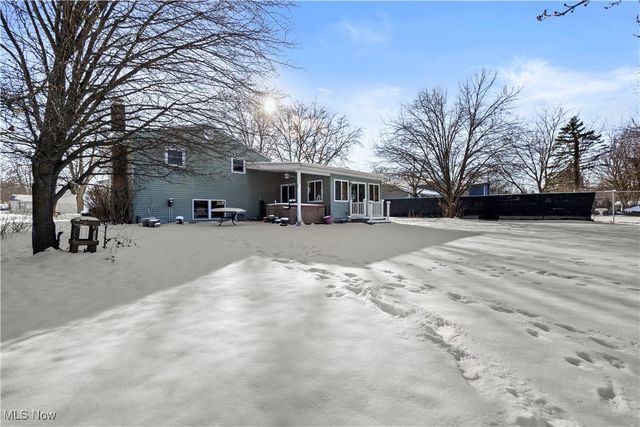 35894 Laurel Circle, North Ridgeville, OH 44039
