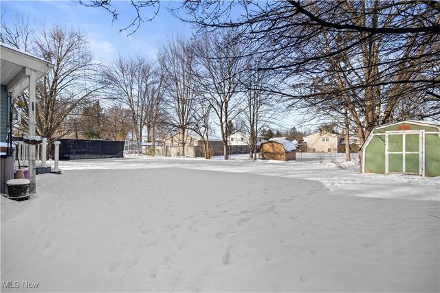 35894 Laurel Circle, North Ridgeville, OH 44039