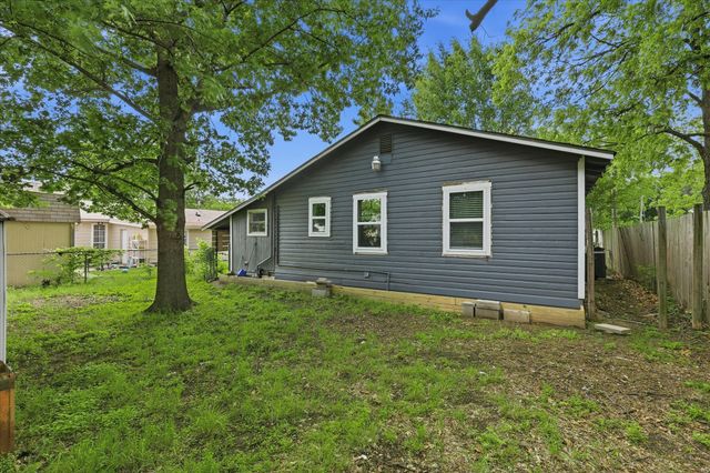 305 Claude Avenue, Cleburne, TX 76031