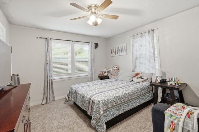 305 Claude Avenue, Cleburne, TX 76031