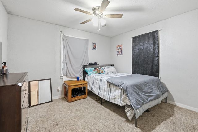 305 Claude Avenue, Cleburne, TX 76031