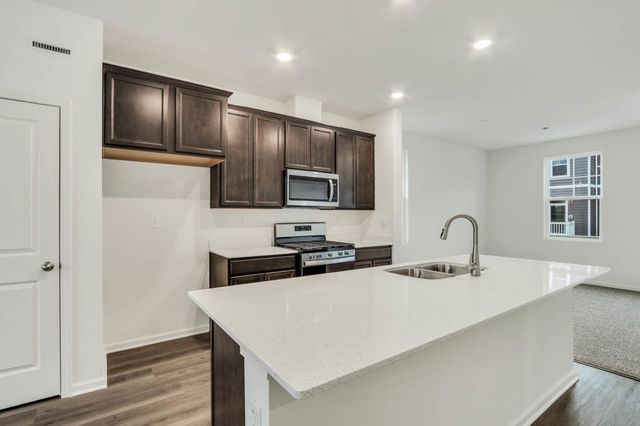 531 yosemite Way, Mundelein, IL 60060