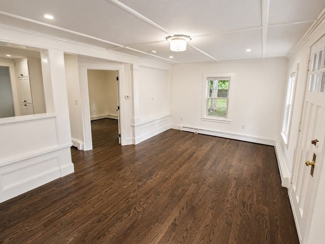 164 Warren Ave B, Whitman, MA 02382