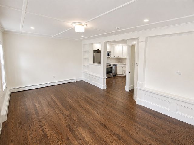 164 Warren Ave B, Whitman, MA 02382