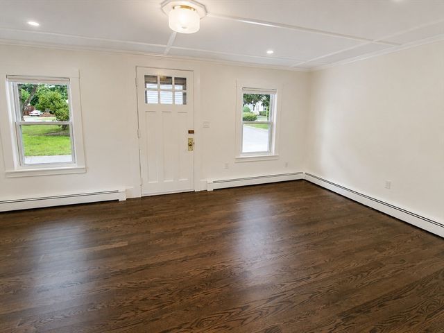164 Warren Ave B, Whitman, MA 02382
