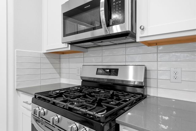 17107 Bluebonnet Creek Trail, Hockley, TX 77447