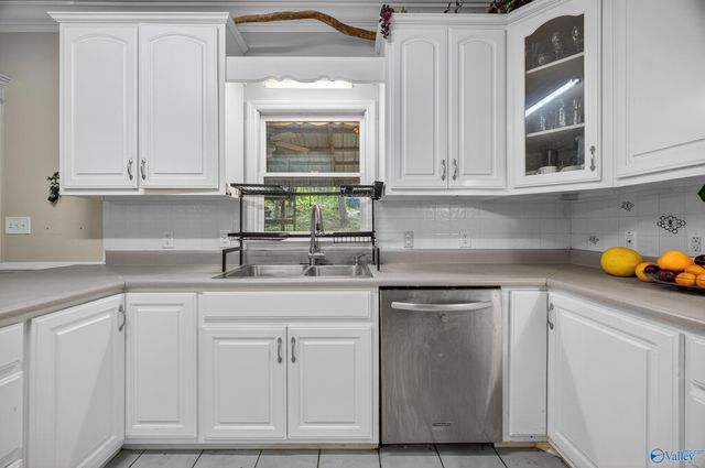 192 Section Mountain Road, Somerville, AL 35670