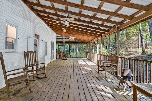 192 Section Mountain Road, Somerville, AL 35670