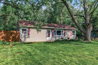 8209 11th Avenue S, Bloomington, MN 55420