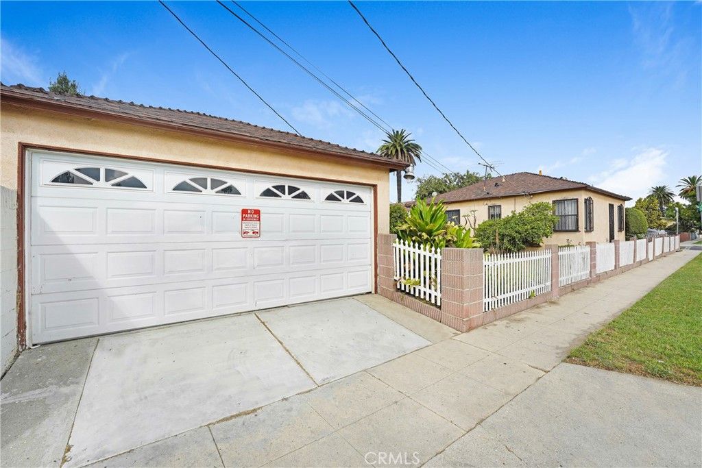 358 E 104th, Los Angeles, CA 90003 — photo 3