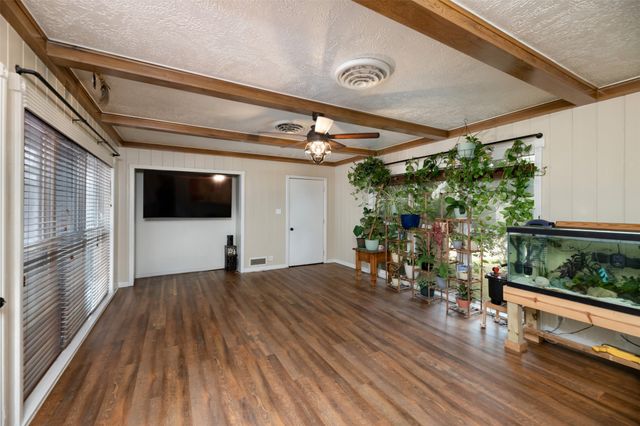 1202 NW 4th Avenue, Mineral Wells, TX 76067