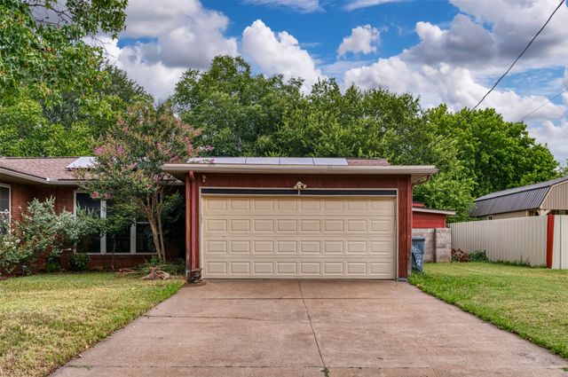 1202 NW 4th Avenue, Mineral Wells, TX 76067