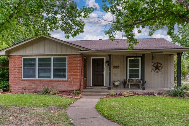 1202 NW 4th Avenue, Mineral Wells, TX 76067