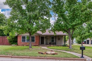 1202 NW 4th Avenue, Mineral Wells, TX 76067