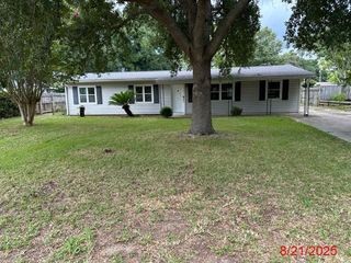 35 NW Maples Street, Fort Walton Beach, FL 32548