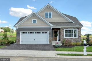 100 LARK MEADOWS DR #ANDREWS, Mechanicsburg, PA 17055