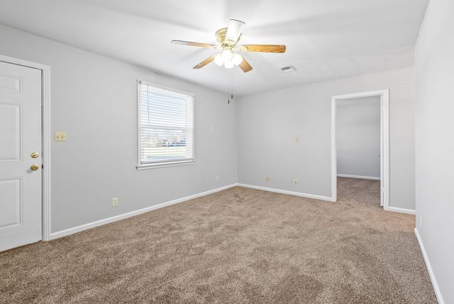 752 Bancroft Cir Apt D, Clarksville, TN 37042