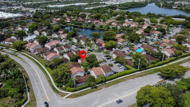 805 NW 108th Ter 7L5, Pembroke Pines, FL 33026