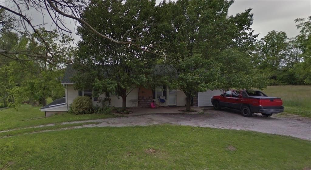 506 N Bynum Road, Lone Jack, MO 64070