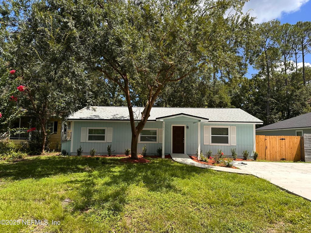 5191 TAN Street, Jacksonville, FL 32258
