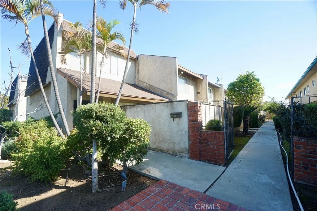 220 N Moore Avenue D, Monterey Park, CA 91754