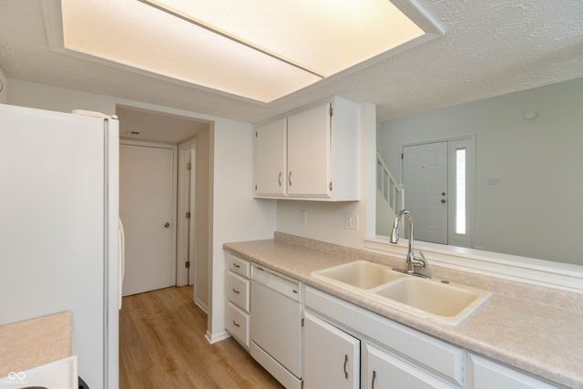 6426 Bayside South Drive, Indianapolis, IN 46250