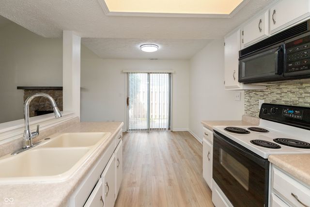 6426 Bayside South Drive, Indianapolis, IN 46250