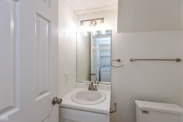 6426 Bayside South Drive, Indianapolis, IN 46250