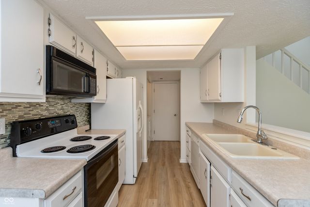 6426 Bayside South Drive, Indianapolis, IN 46250