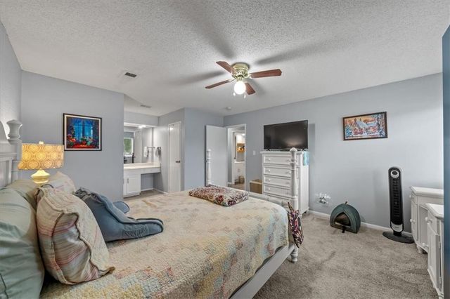 10104 W 96th Street C, Overland Park, KS 66212