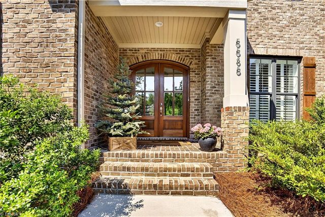5585 Salem View Road, Pfafftown, NC 27040