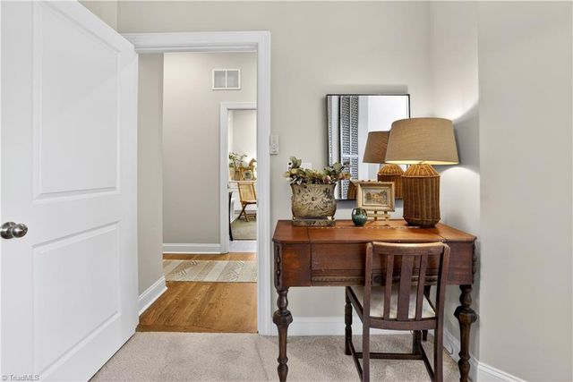 5585 Salem View Road, Pfafftown, NC 27040