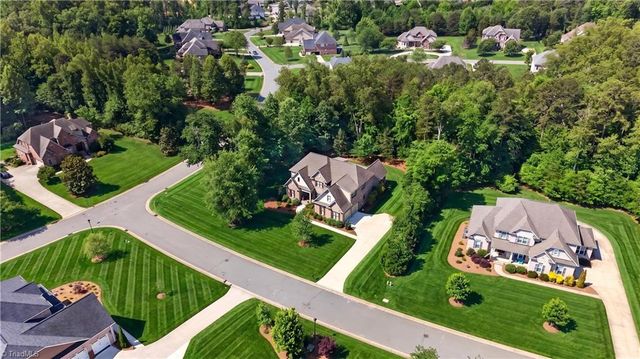 5585 Salem View Road, Pfafftown, NC 27040