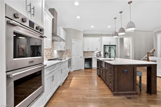 5585 Salem View Road, Pfafftown, NC 27040