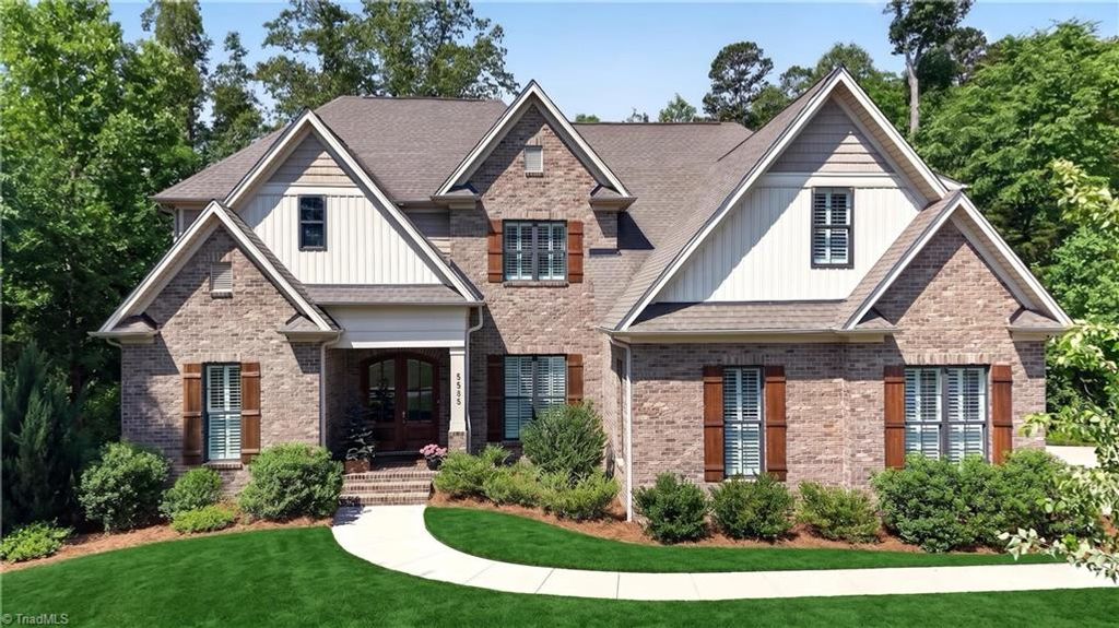 5585 Salem View Road, Pfafftown, NC 27040