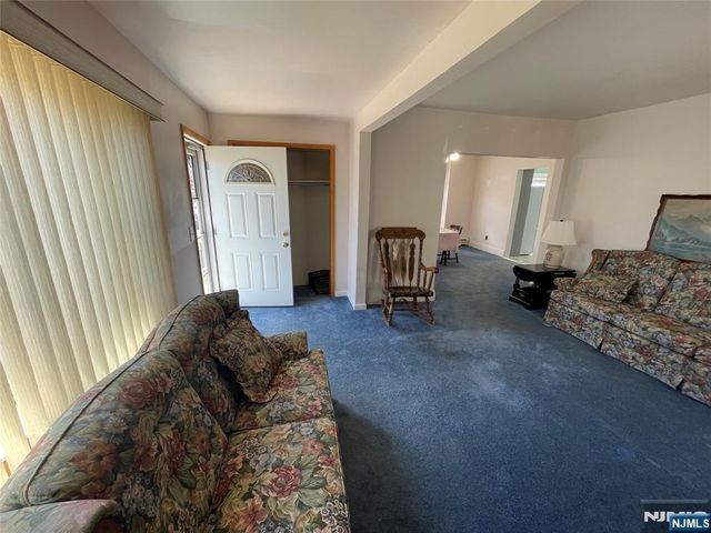 71 Madison Street, Wood Ridge, NJ 07075