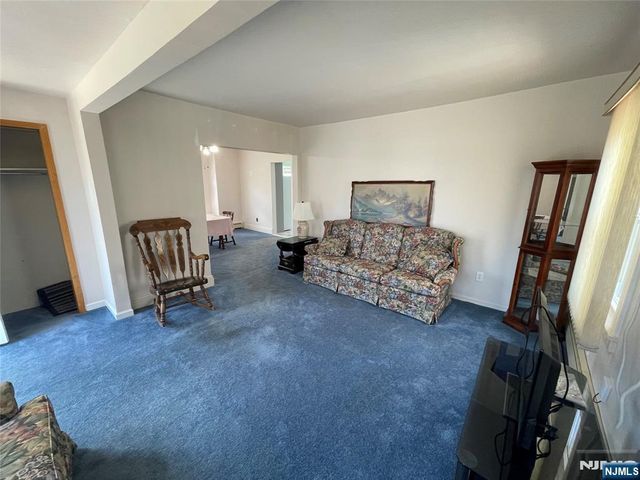 71 Madison Street, Wood Ridge, NJ 07075