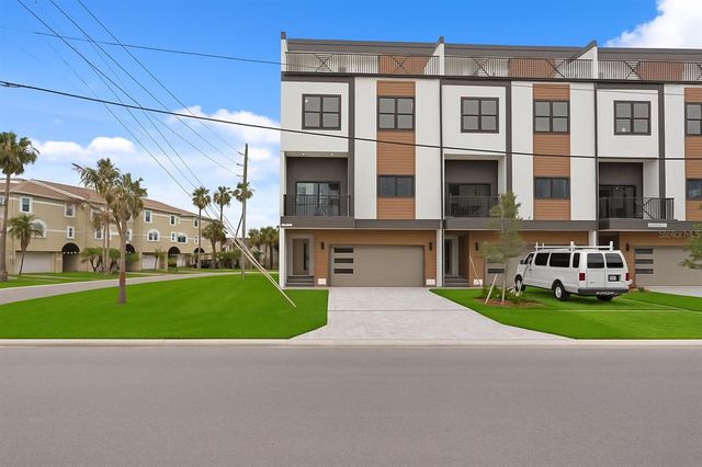 11605 1ST STREET E 5, Treasure Island, FL 33706