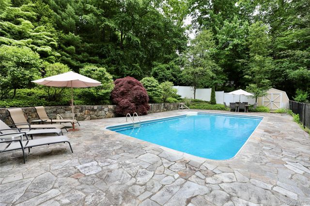 7 David Road, Somers, NY 10589