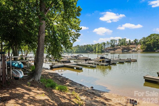 5224 Port Lane, Granite Falls, NC 28630