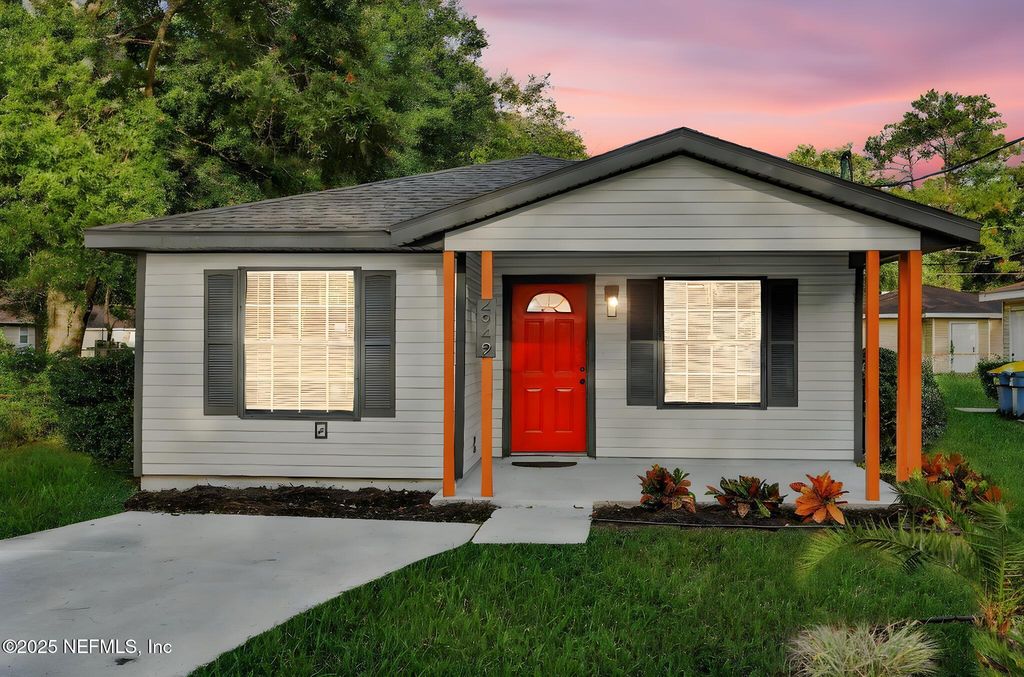 4949 AVENUE B, Jacksonville, FL 32209