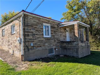 9701 Wilson St, North Huntingdon, PA 15642